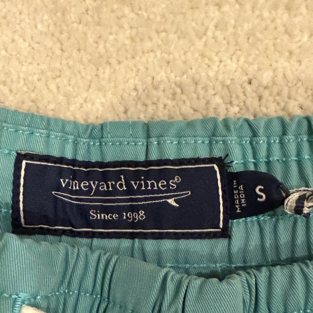 Vineyard Vines Aqua Shorts - NWT - Picture 2 of 4